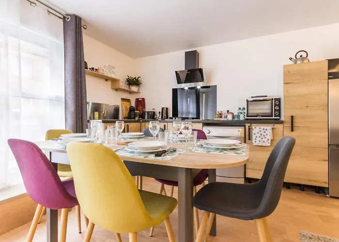 Maison De à St Nazaire, Près Du Front De Mer, Climatisée, 3 Avec Sdb Privatives, Wifi - Fr-1-306-1203 Hébergement de vacances