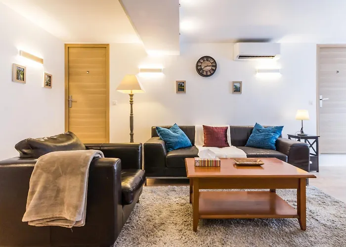 Maison De à St Nazaire, Près Du Front De Mer, Climatisée, 3 Avec Sdb Privatives, Wifi - Fr-1-306-1203 Hébergement de vacances *