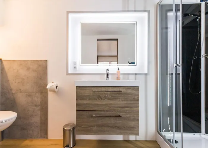 Maison De à St Nazaire, Près Du Front De Mer, Climatisée, 3 Avec Sdb Privatives, Wifi - Fr-1-306-1203 Hébergement de vacances Saint-Nazaire (Loire-Atlantique)