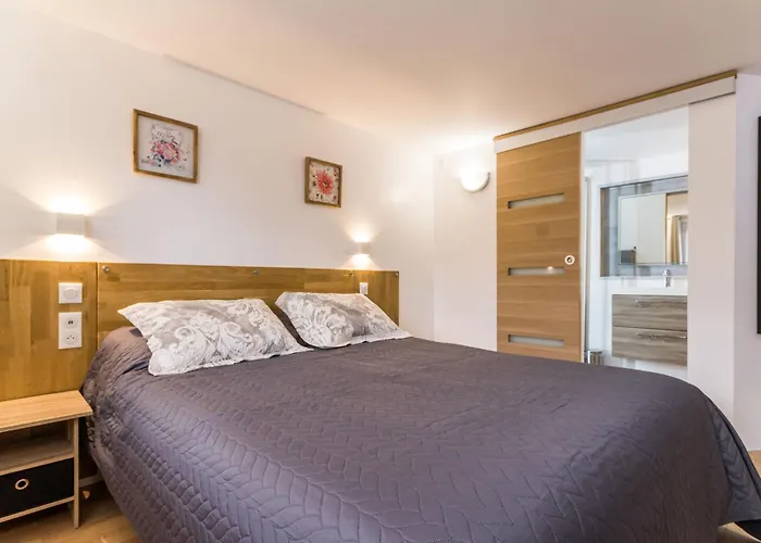 Maison De à St Nazaire, Près Du Front De Mer, Climatisée, 3 Avec Sdb Privatives, Wifi - Fr-1-306-1203